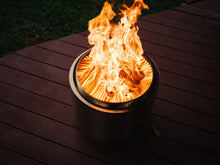 Load image into Gallery viewer, Solo Stove Firepits